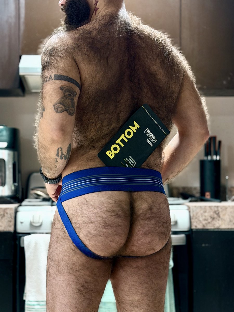 TeddyBigFeet's tweet photo. I can’t recommend this enough! What a great supplement, makes the getting-ready process a lot easier. 🐻🍑💦 @friend_dorothy1 

https://t.co/4AVVVlYuaw

Use code JP10% for a special discount 😉 https://t.co/QbCr3sGsWr