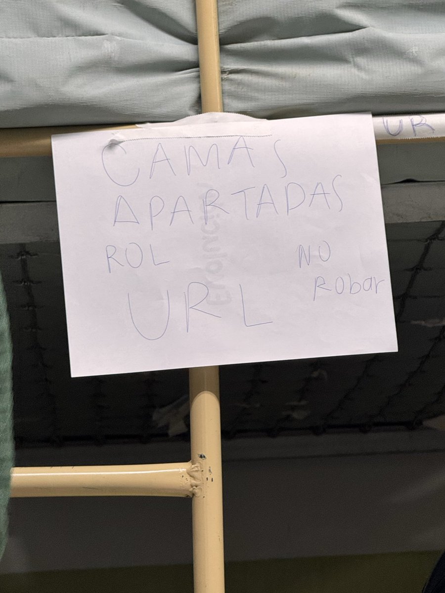 Quien les enseñó a apartar camas en el hospital muchisss