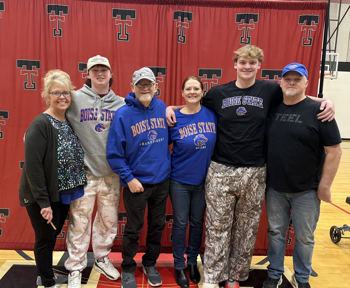 Cathy LaGrow tweet media