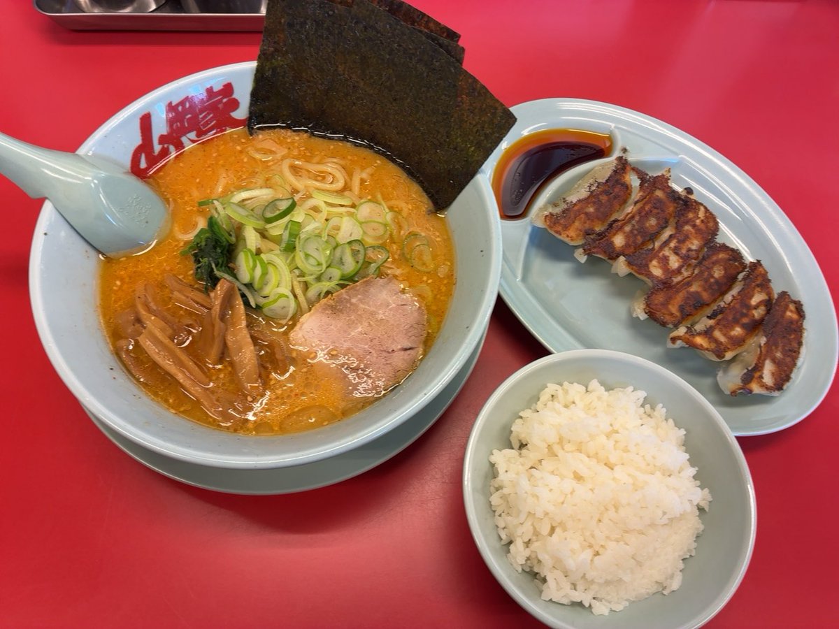 butoha's tweet image. 仙台で下船して
洗車して
山岡家で昼飯なう