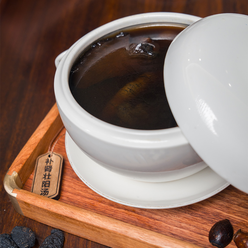 Chherbalsoup's tweet image. Kidney-Tonifying &amp;amp; Kidney Yang-Invigorating Soup 🍲✨
bit.ly/4tg75ya
Warmly supports Kidney Yang ❄️
Nourishes essence for better energy &amp;amp; resilience 🌿
Strengthens bones💪
Helps restore balance 🌞

#HerbalSoup #TraditionalWellness
