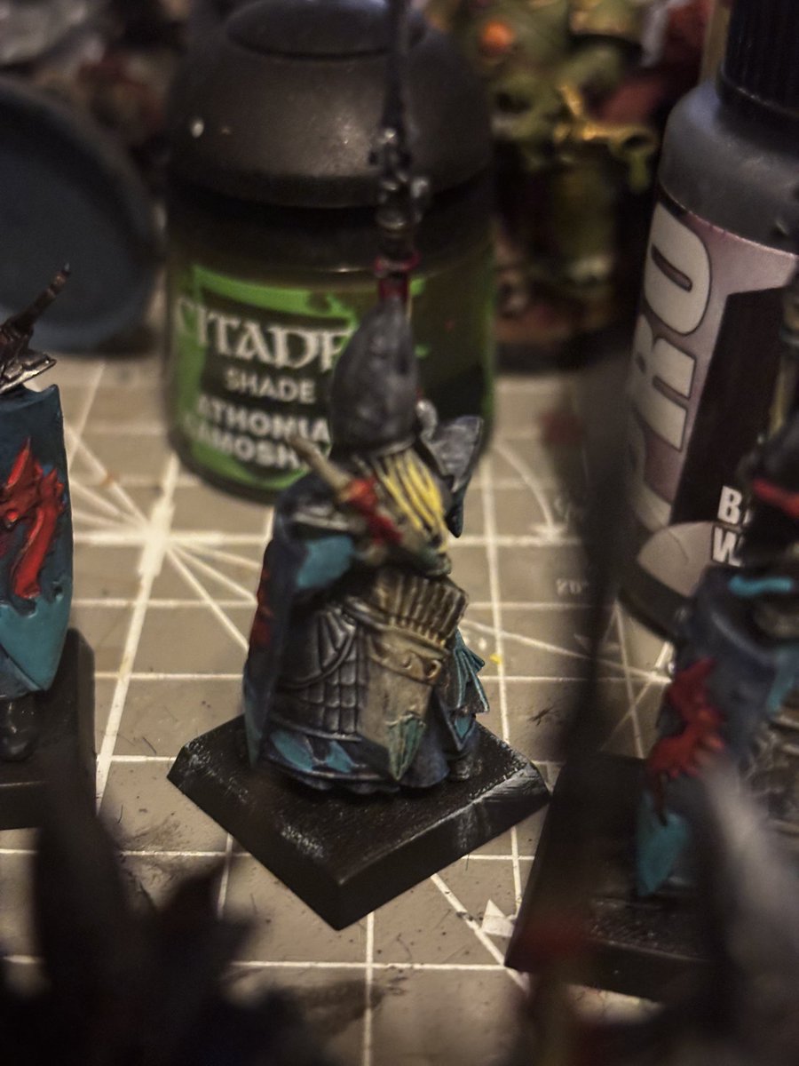 KerrickHobbys's tweet photo. Touched by Nurgle, but through the grace of Isha pushed through enough to get a little more done on the Isle of Blood Lothern Sea Guard. 

#modelpainting #wipwednesday #warhammercommunity #warhammerfantasy #oldhammer https://t.co/MgaTHGudcZ