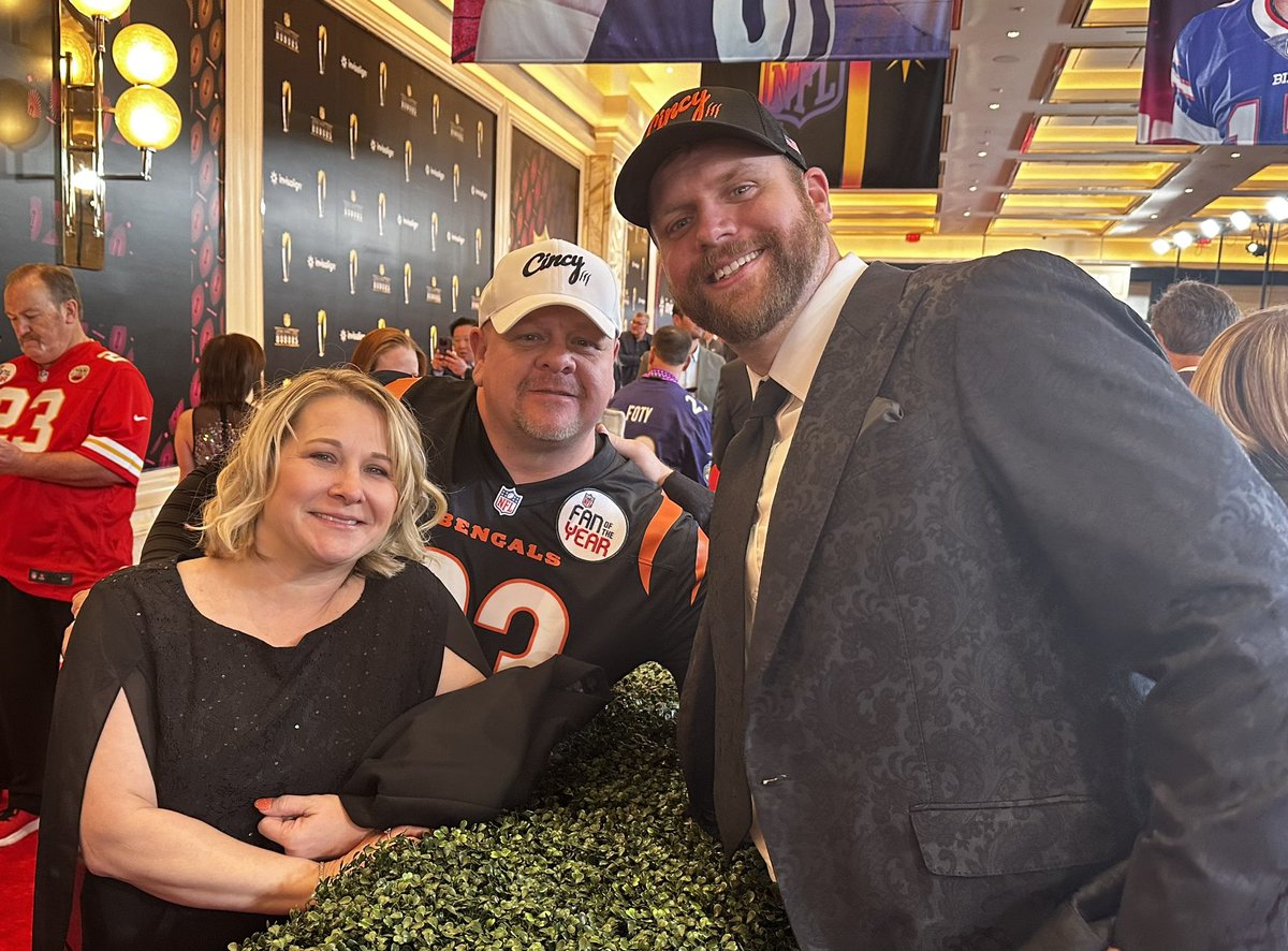 TonyDaTiger96's tweet photo. To all my 2025 FOTY family have a great time in San Fran and all the super bowl festivities. It was a great experience and memories which will last a lifetime! WhoDey! #WhoDey #TonyDaTiger #FanOfFans #2023FOTY #CharityMatters #DoGood NFL https://t.co/ffAyA9S4Jw