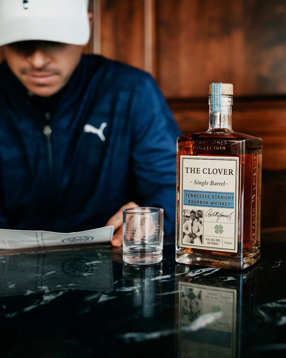 The perfect way to add a bit of sophistication to an otherwise ordinary day.
Have you been lucky enough to try our Tennessee Bourbon Whiskey?

#WhiskeyWednesday #TheCloverWhiskey