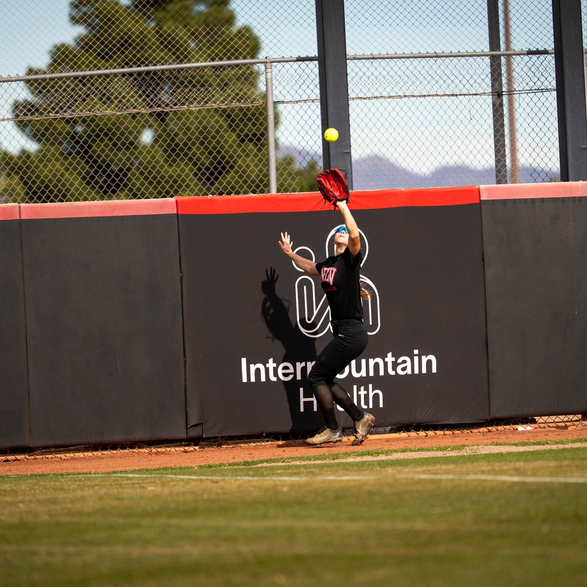 UNLV Softball tweet media