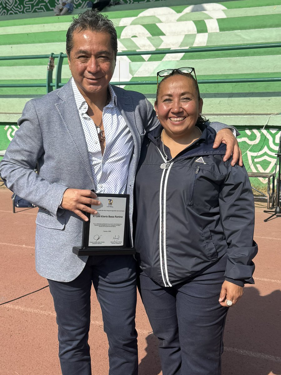 Gracias a la profesora Marisela Ravelo por la invitación al Sports Day del Instituto Ovalle Monday, felicidades por su gran labor, siempre se necesitan persona como ella para promover el deporte y formar personas de bien.