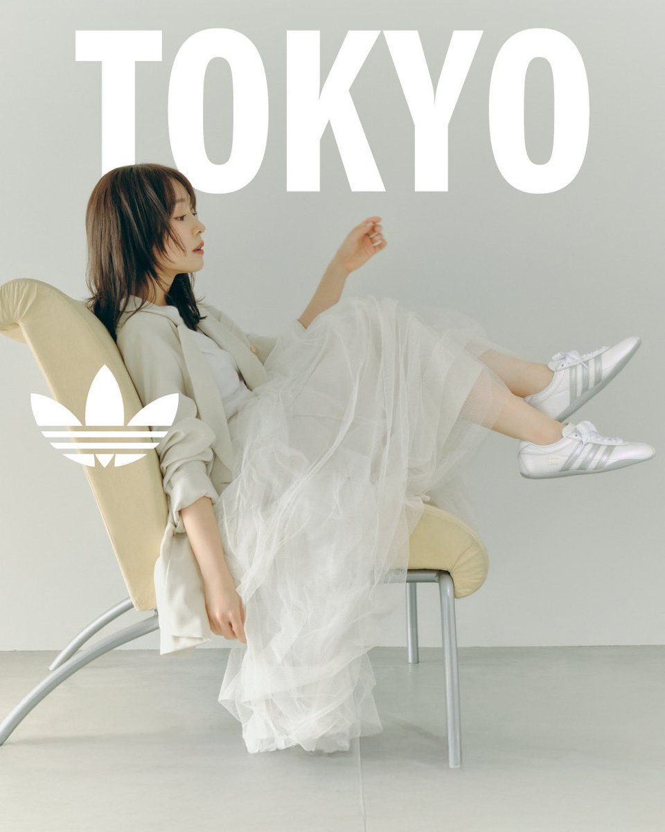 Maeda_Nozomi's tweet photo. ▪️情報解禁▪️
この度、adidas Originals TOKYO Wスニーカーの
ビジュアルモデルを務めさせていただきました🌙

女性らしさのあるデザインで
様々なファッションにも◎
光に当たるとつやつやの立体感ですごく綺麗なの🤍

#PR #abcmart #abcマート https://t.co/OzD5gaEPcN