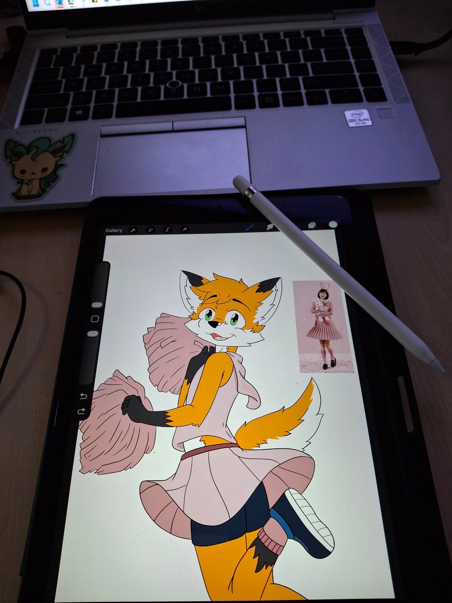 ReiOcampo7's tweet photo. Is this what they call multitasking-? https://t.co/P6tX637foj