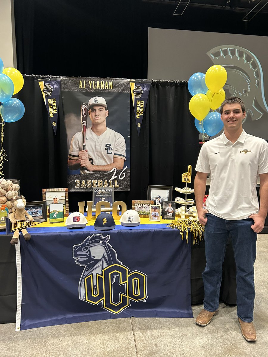 AJ_Ylanan13's tweet photo. Signing day! So excited to continue my baseball career at UCO. Roll Chos!
@JTBaker51 
@usnatsmidsouth 
@RobbieRea11 
@butcherzzz22 https://t.co/8p0J4KyZFk