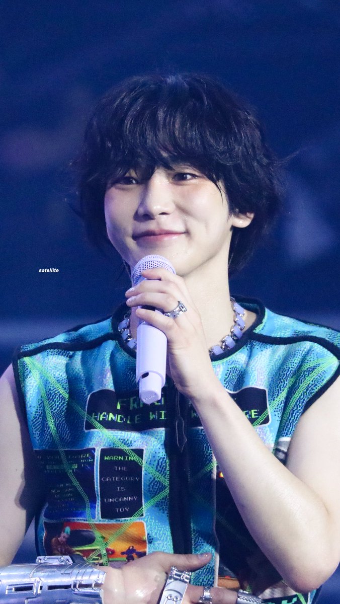 콘서트장에서 김기범 김기범 김기범 무한으로외치는 그 순간이 너무조와 그러면 김기범이 또귀엽게웃으면서 마자~ 그게내이름이야~⌒ ̫ ⌒ 하는 그것도 너므조아