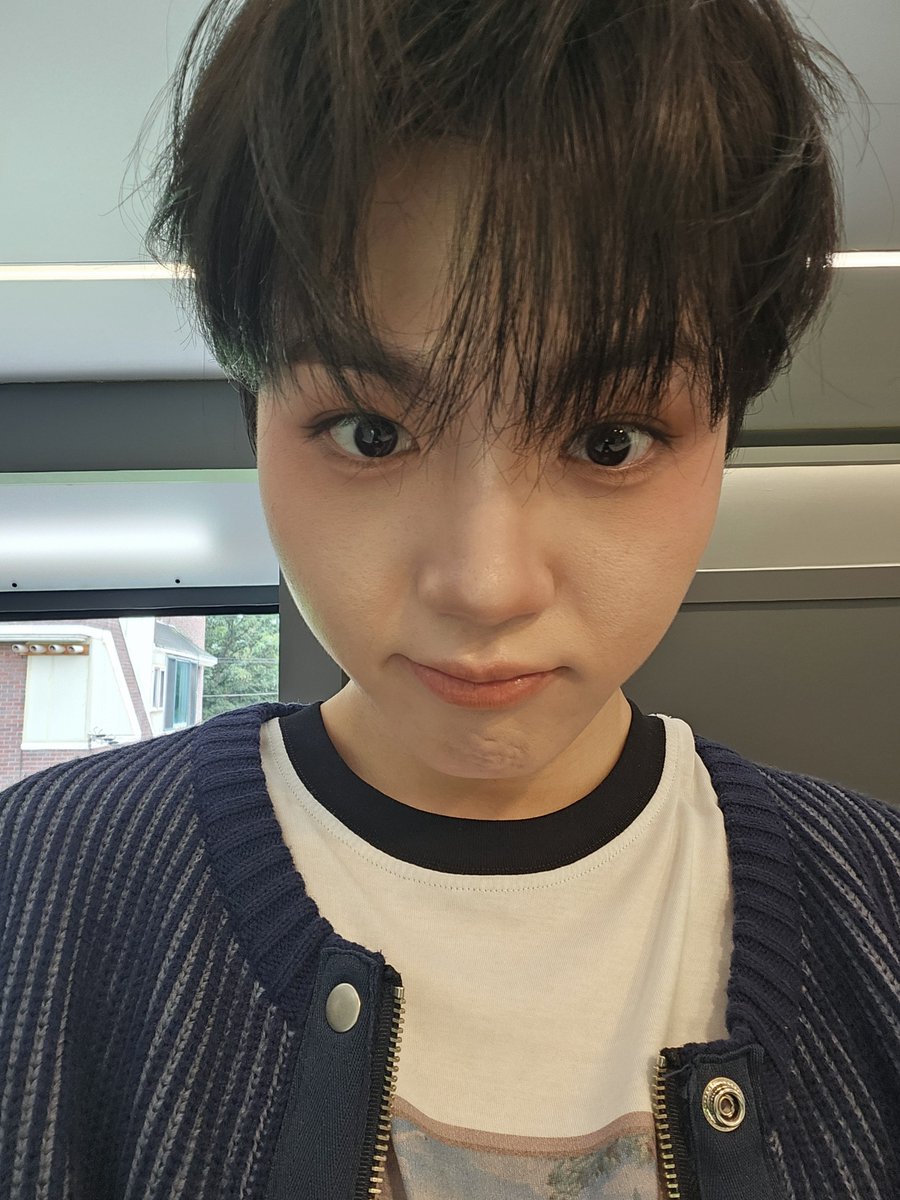 mommy_ndy's tweet photo. 🍞🤏🏼 https://t.co/jx3EYORBCf