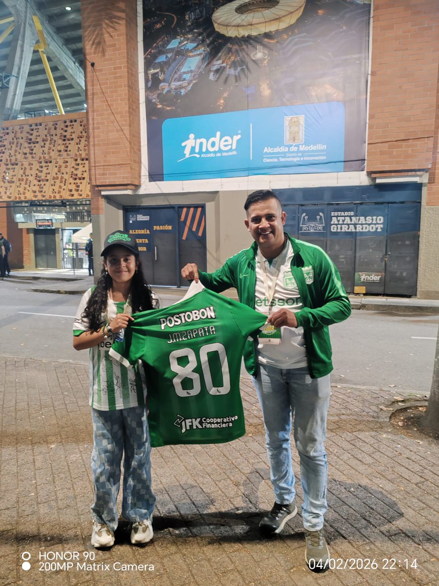 Ganamos, no llovió, y no podemos terminar mejor la noche. Juan Manuel Zapata es un crack en todo sentido