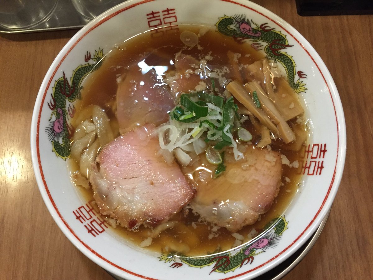 yuka_Rahmen's tweet photo. 三田？浜松町？にある
MENクライ さんの
醤油らーめん を頂きましたよ〜✨️
この遠目からでもわかる太麺🥺
ちょーもちもち！スープも深みがあって美味しかった〜😋 https://t.co/hh3To19Pxy
