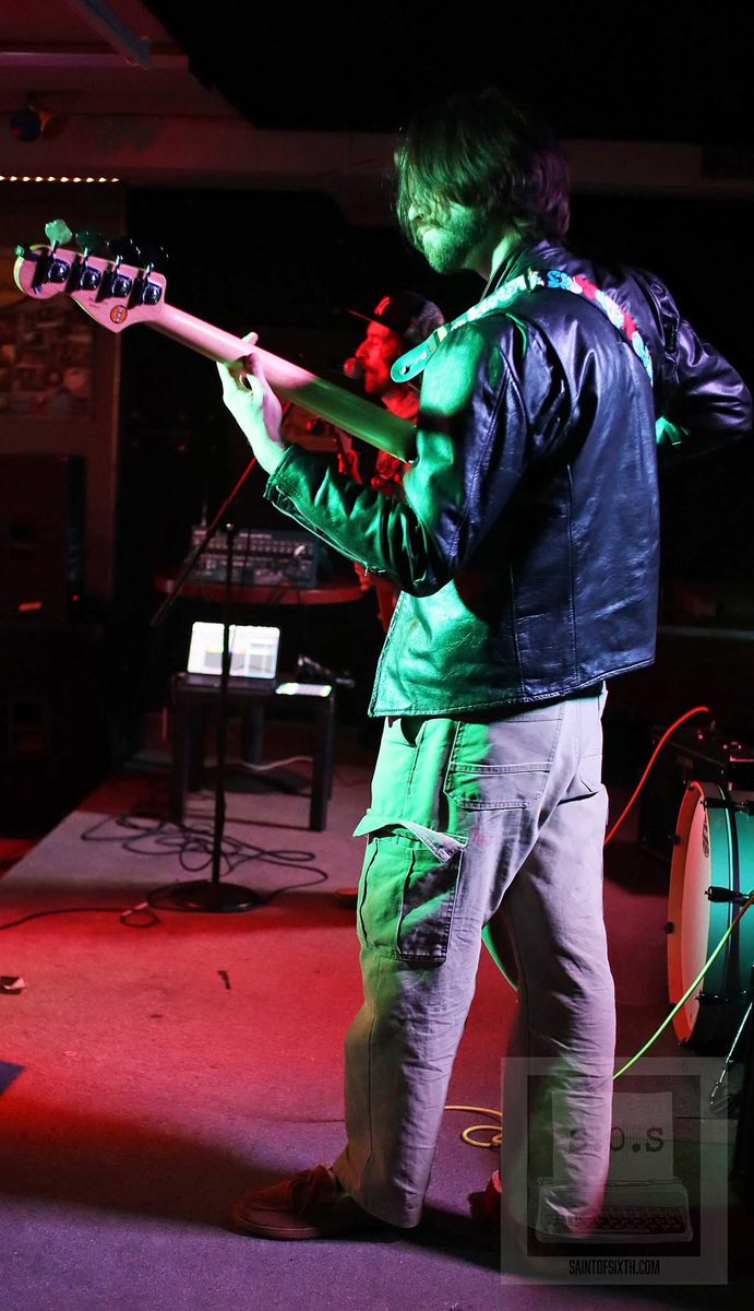 olfashionednews's tweet image. Once a month, 58 Below in downtown Kenosha welcomes musicians, comedians and general creatives for an open mic. 

Check out more photos from this past Tuesday's open mic at saintofsixth.com/2026/02/04/pho…

 #Kenosha #livemusic #supportlocalartists #openmic #PhotographyIsArt