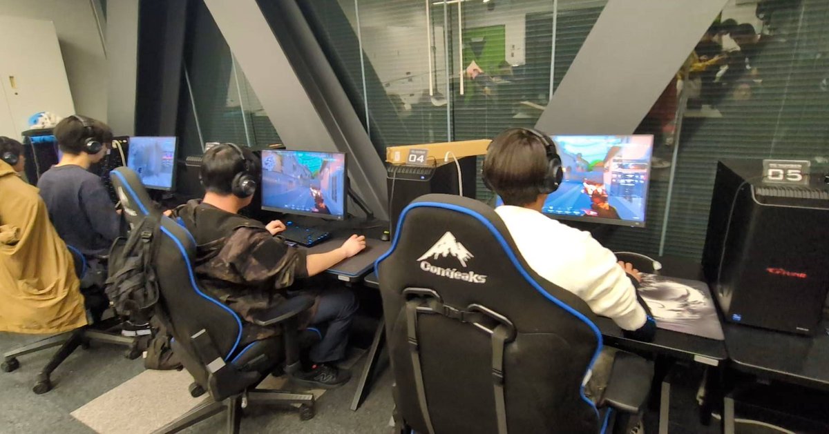 HALGaming_tokyo's tweet photo. 2026年初月のHALGamingは、外部とのスクリムや大会出場、イベントお手伝いなどなど、大忙しでした‼️

昨年に比べ活動形態が広がったことから、ラボ内も以前に増して活気づくように👀

自分の将来設計と両立しながら、今年も張り切っていきましょう‼️

#HAL東京 
#HALGaming https://t.co/gtHbjbR1yx
