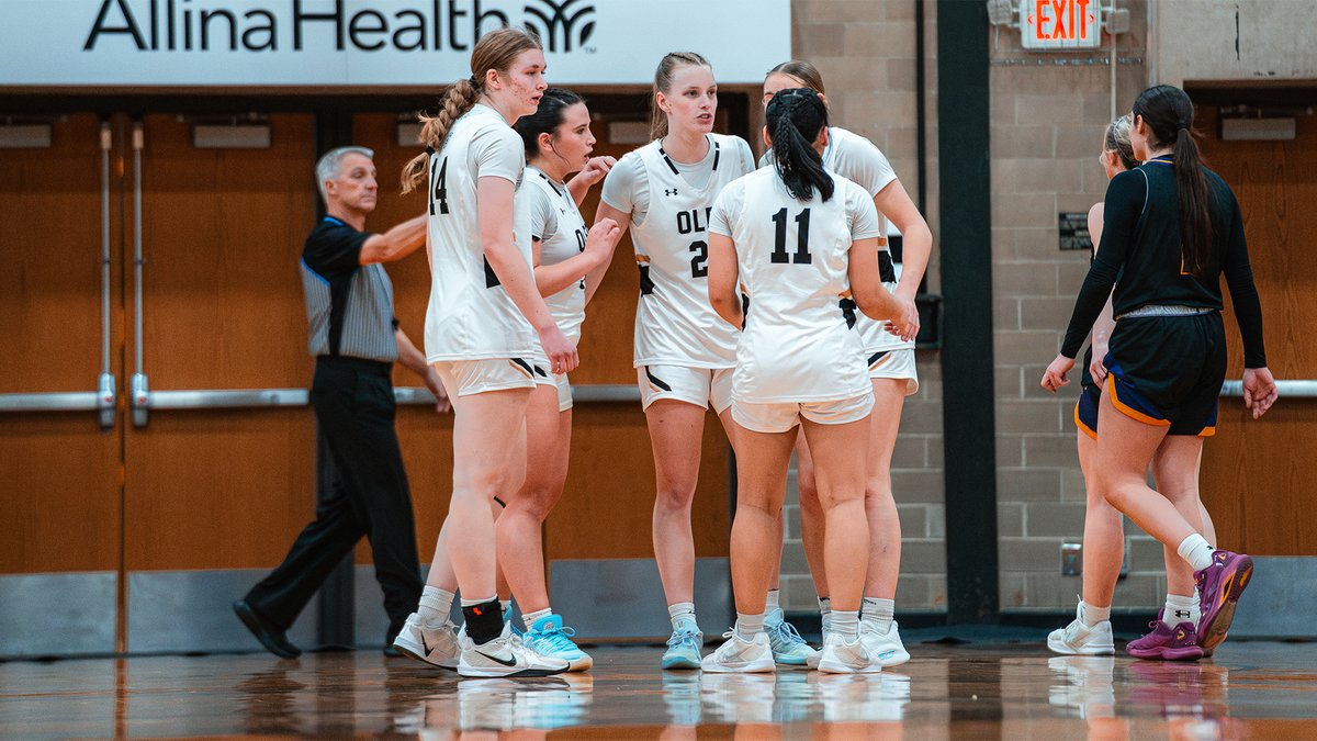 St. Olaf Athletics tweet media