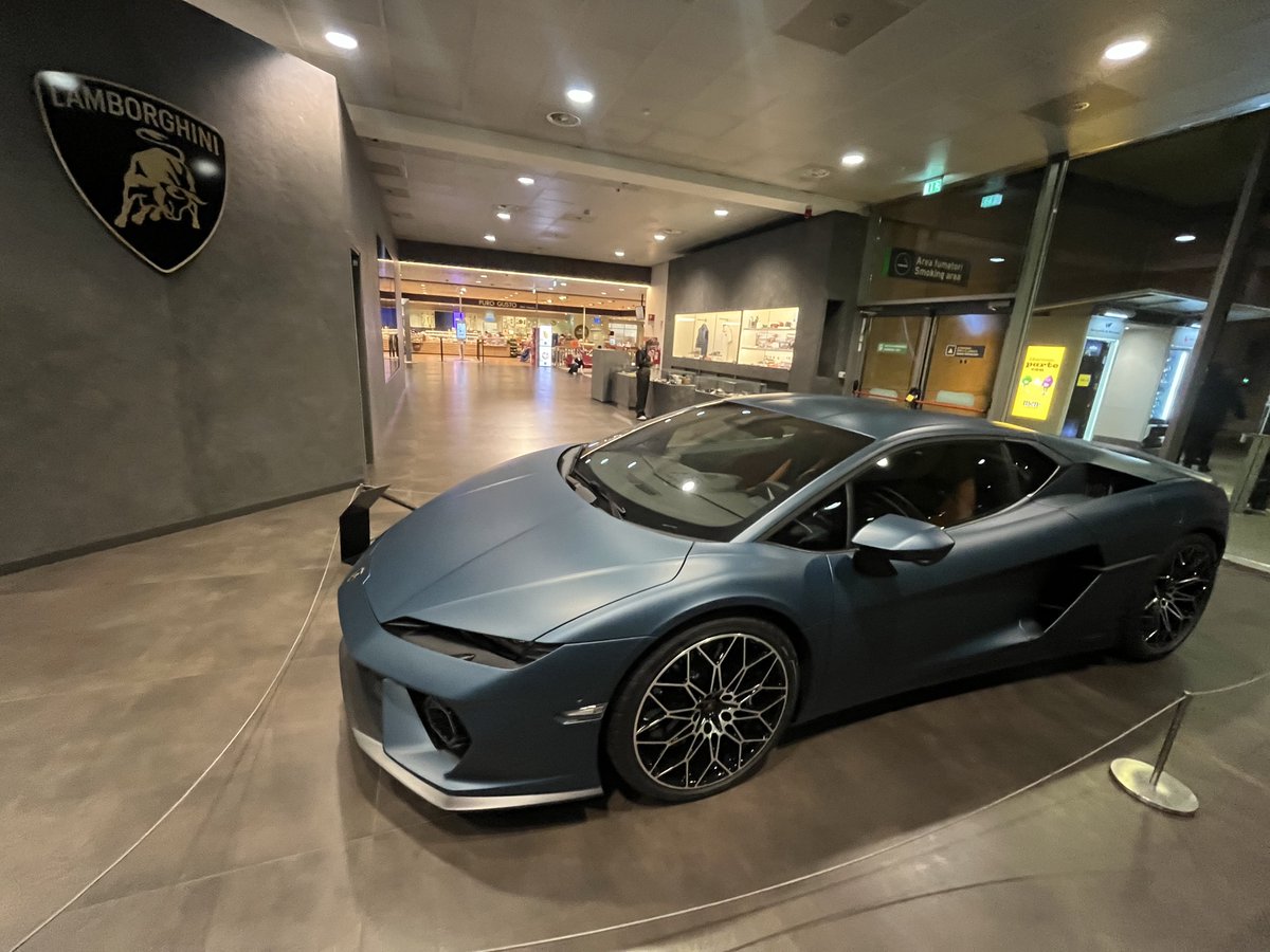 GM web3 from Italy 🇮🇹 waiting for the plane ✈️