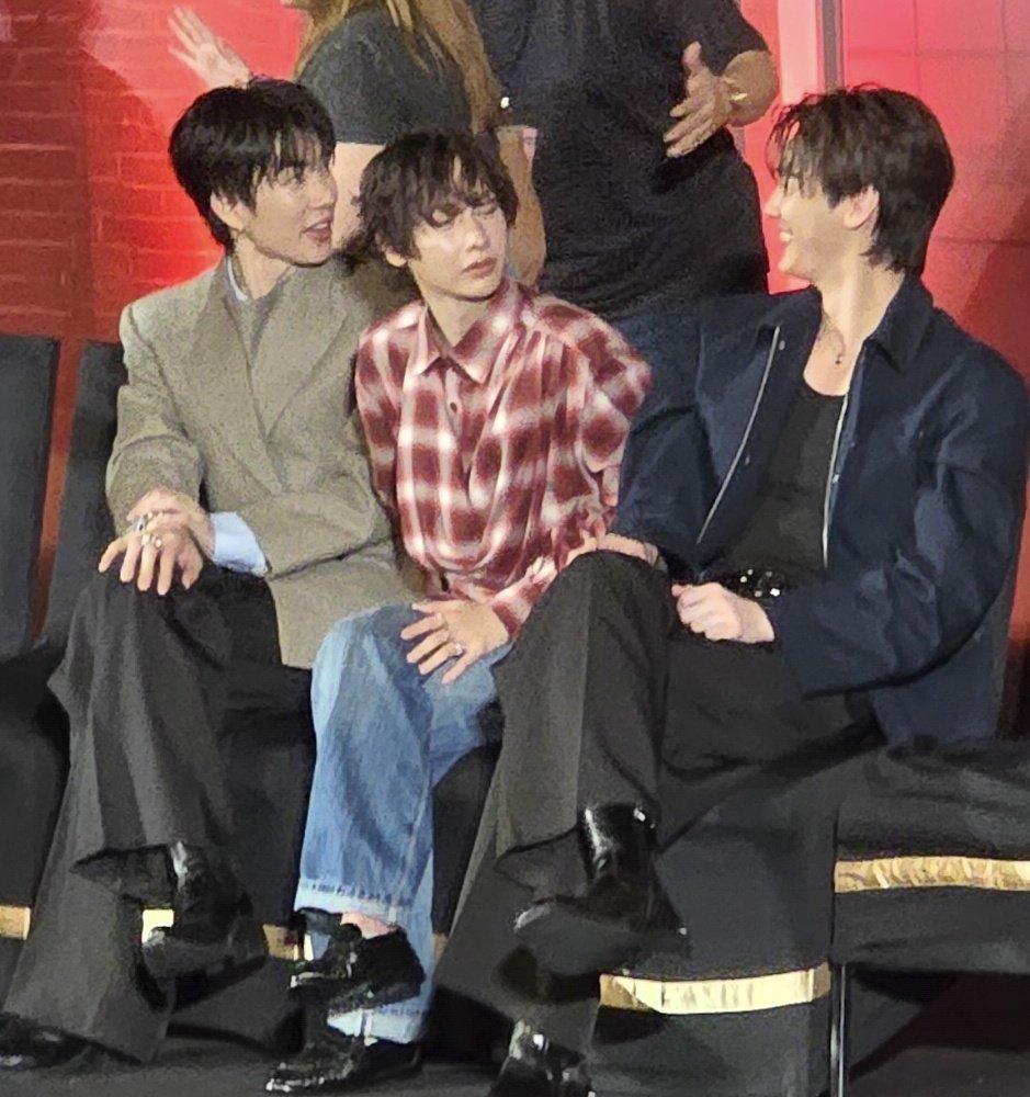 ひとみ (@hitomi0051) / Posts / X