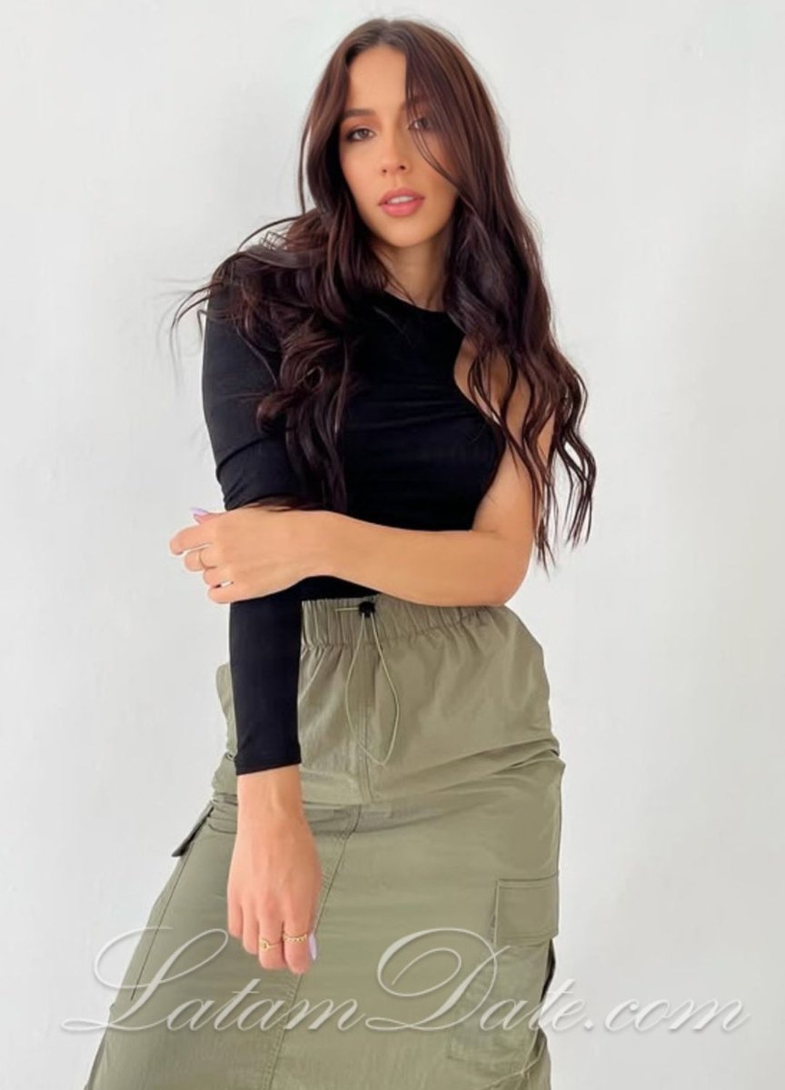 LatamDate's tweet photo. #LatamGirls  "I like to let connections flow, without pressure or disguises, and I believe the best part of getting to know someone is in the small details." --- Dahiana
Read her bio on https://t.co/eO0Jd2JZL0 https://t.co/oQn7ZDL67l