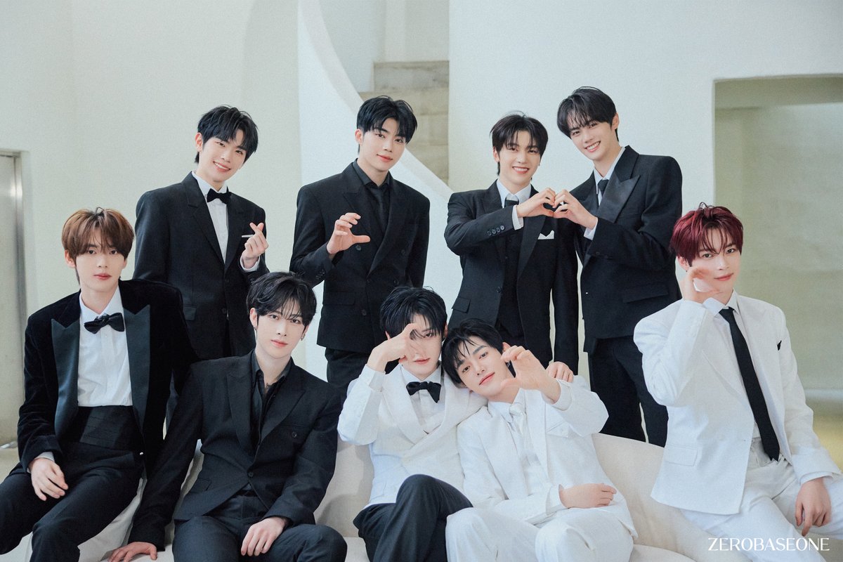 [Only 3rd ZEROSE]
ZEROBASEONE Special Limited Album [𝐑𝐄-𝐅𝐋𝐎𝐖] Jacket Behind Photo

artist.mnetplus.world/main/stg/zerob…

💿Listen and Download
zerobaseone.lnk.to/ZB1_REFLOW

#ZEROBASEONE #ZB1 #제로베이스원 
#REFLOW