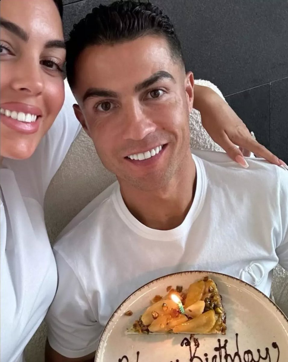 Gigibae tweet media
