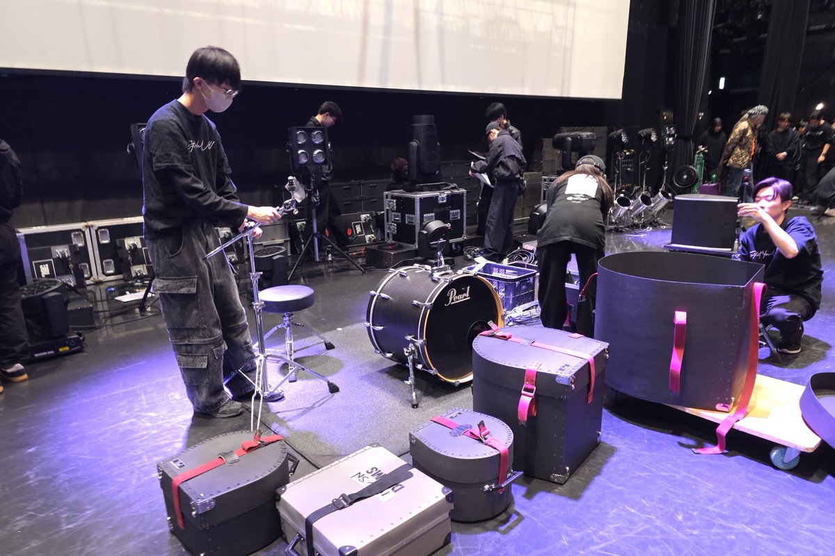楽器チームも合流🥁

📍Zepp福岡

#espエンタテインメント福岡
#音楽専門学校
#卒業制作
#音楽スタッフ