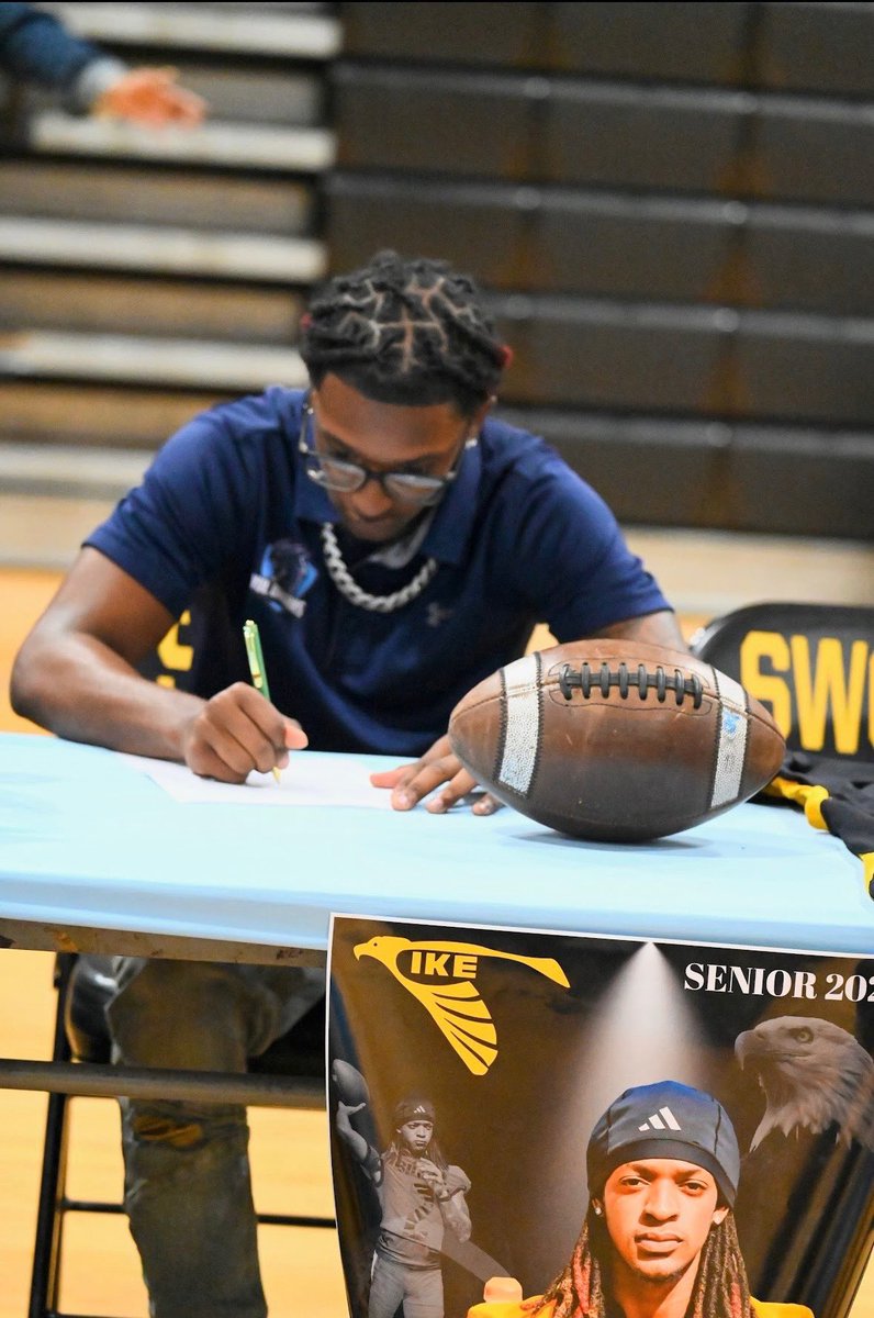 Michael Robinson tweet media