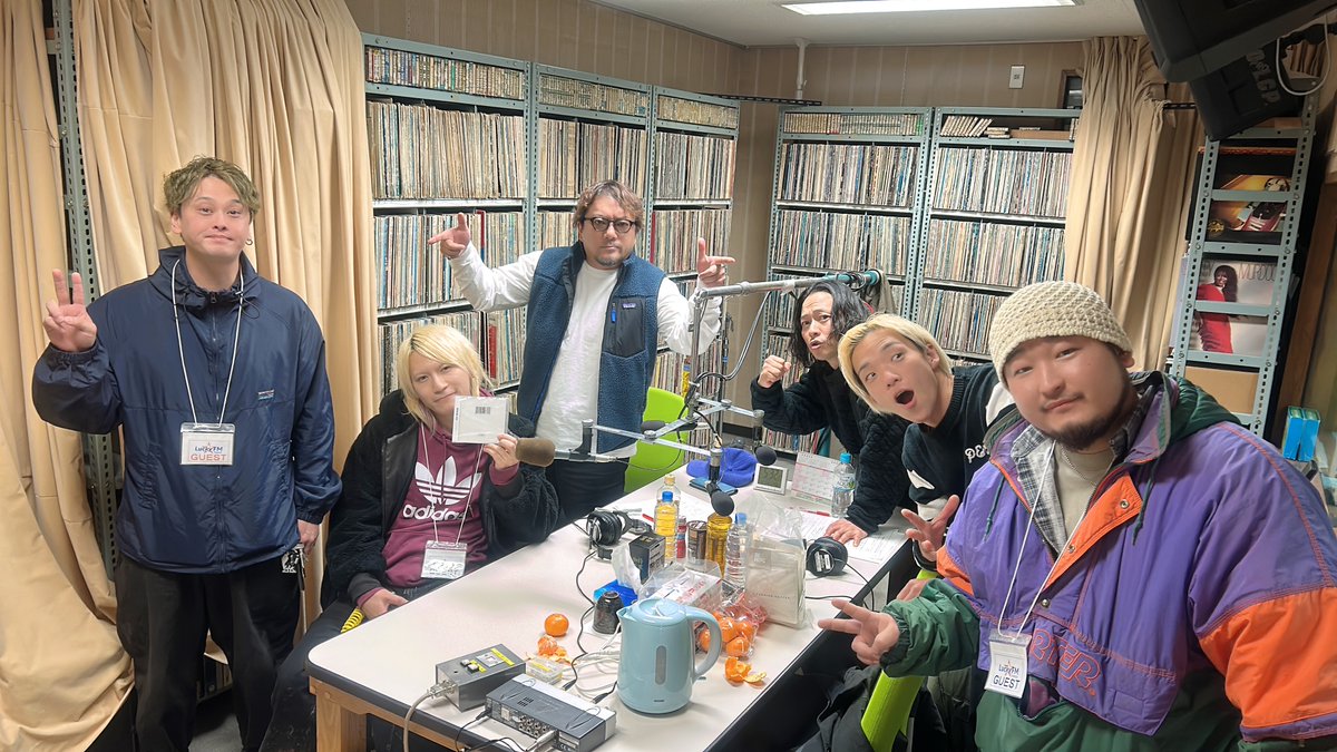 【次回の #よからじ】

2/23水戸ライトハウスにて開催される
『''GORILLA WARS -MITO RIZING 2026-''』に
出演する、4バンドのメンバーさんが大集合🔥

放送をお楽しみに！

radiko▼
radiko.jp/share/?sid=IBS…

#KNARF #affixcity #INKANADELI #FWALT
#稲葉茂 #山田将司