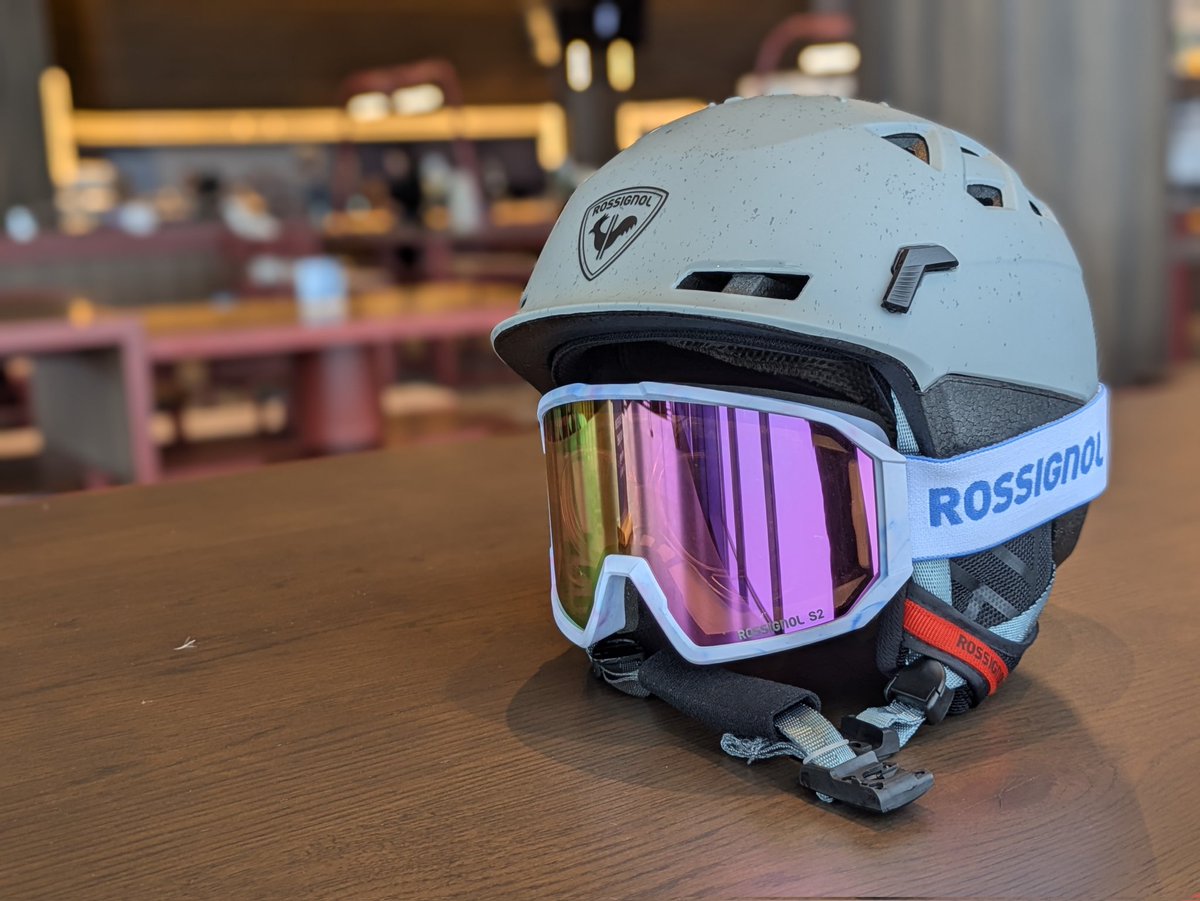 スキー ski ROSSIGNOL ESSENTIAL white ゴーグル ESCAPER IMPACTS