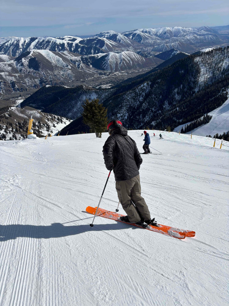 OnTheSnow tweet media