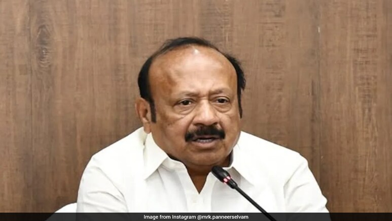 ndtv's tweet image. "North Indian Know Only Hindi, Come To Sell Pani Puri": Tamil Nadu Minister's Shocker
ndtv.com/india-news/nor…