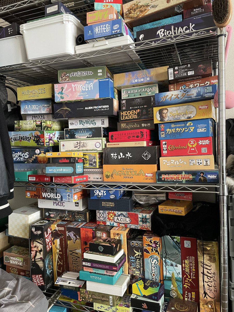 <a href="/TIK_mandarin/">TIK(たいき)</a> 家のボドゲ棚です(最近整頓できてないw)
機会があれば是非あそびましょ！！