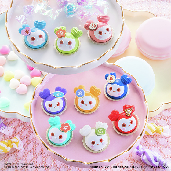 【新商品情報】📢
／
『TWICE LOVELYS』の
びっくらたまご 第2弾が発売決定🌈
＼
入浴料は泡風呂になる仕様🫧✨
#BABY_LOVELYS のケーキ型マスコット入り💞

🗓️2026年3月下旬より順次発売
#びっくらたまご　#バブルフィーバー　#TWICE_LOVELYS ～BABY LOVELYS～

🔍詳細はこちら