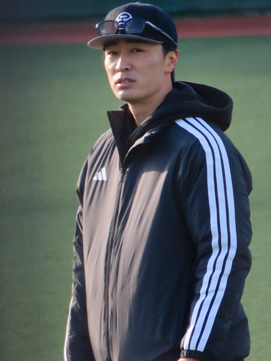 maru_maru_0119's tweet photo. また来年も見れたらいいな🙏✨
2026.01.10 長崎ビッグNスタジアム
#teamOK 長崎自主トレ
#和田毅 https://t.co/ESw9PLFcdt