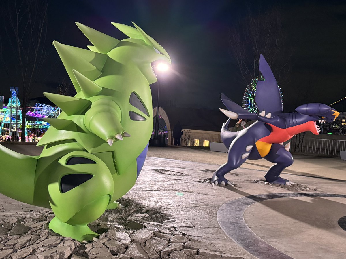 hi_ke_n's tweet photo. ポケパーク行く方！夜！バトルコート！これオススメ！！バンギラス！はかいこうせん！が出来る！！！ https://t.co/spnI5M3Ymf