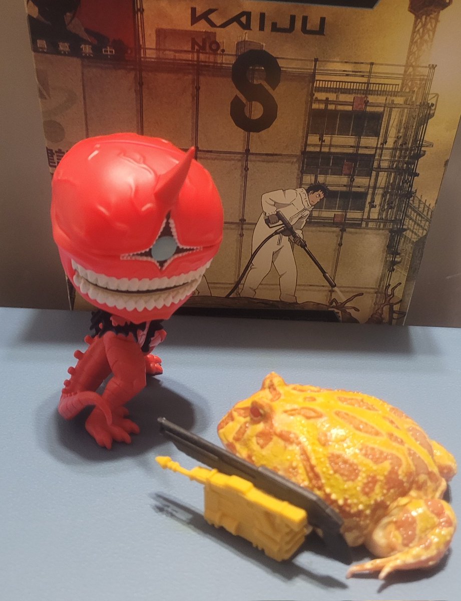 Jinshi the albino pacman frog joined the kaiju defense force.  #jinshi #albinopacmanfrog #kaijuno8 #kaijuno10 #frogs