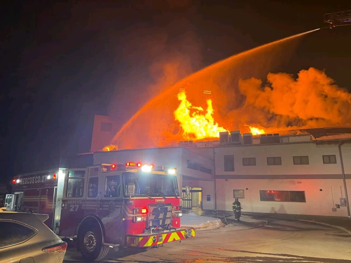TheSecretList's tweet image. Lackawanna County, Pennsylvania; Lehigh Valley Dickson City Hospital-Working Fire #Firefighter #Firefighters #Hospital