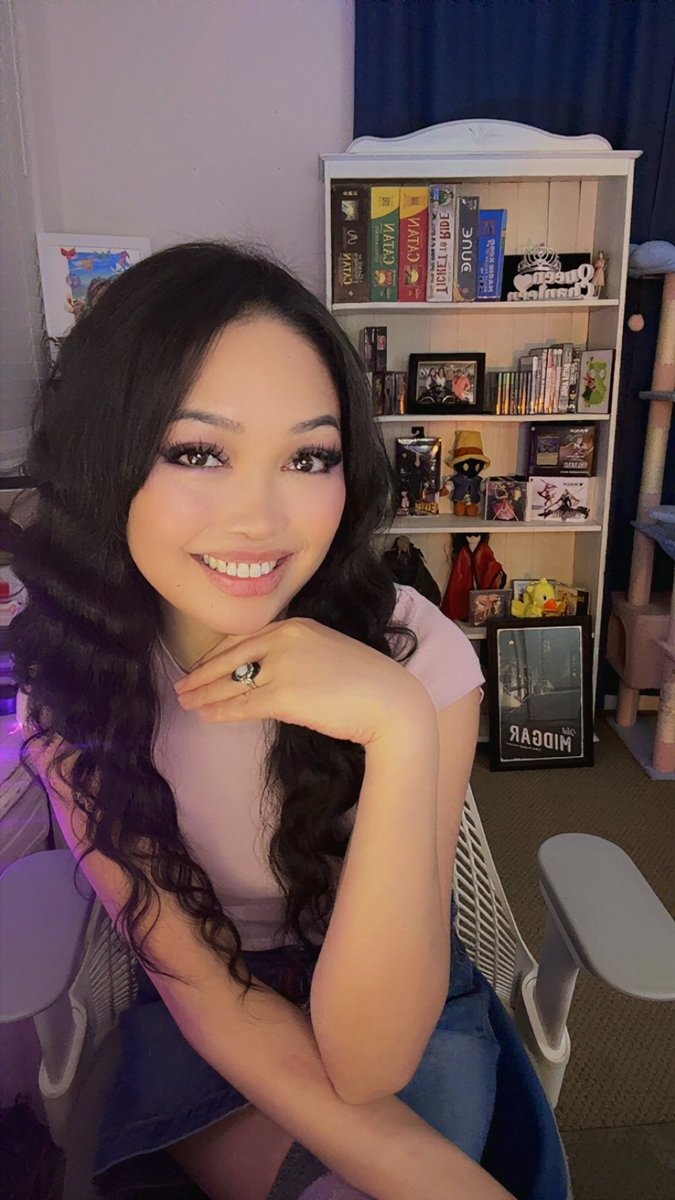 Two very punishing games.  It’s telling how tough No Rest for the Wicked is when I use Darkest Dungeon as my cooldown lol.  Let’s see this pain!  We’re LIVE!

twitch.tv/queenchanleen