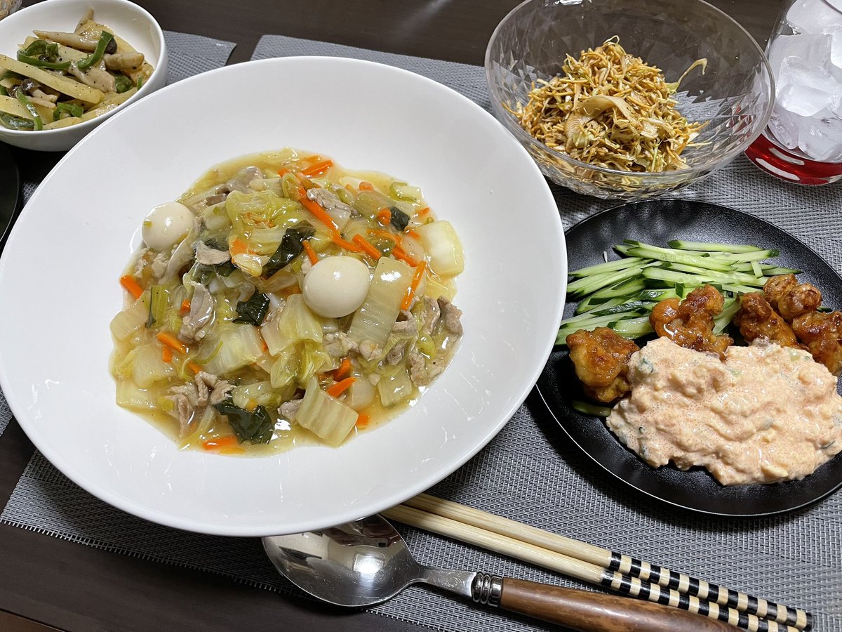 kingTINTAN's tweet photo. ◼︎野菜スープ、牛ヒレの赤ワイン煮
◼︎キムチ納豆味噌う��ん
◼︎中華丼、ミニチキン南蛮
◼︎プルコギタンミョン炒め https://t.co/OU5IAn9kzc
