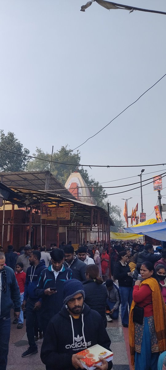 yuwa72's tweet photo. मरघट वाले हनुमानजी जी 🚩🙏

बेहतरीन लिबास से कहीं बेहतर है बेहतरीन व्यवहार।
#दिल्ली https://t.co/BqrXF7Avm9