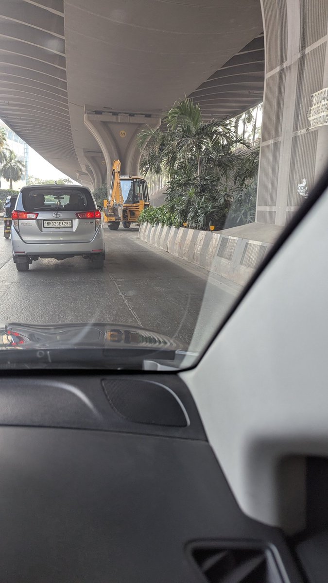 manojkamath's tweet photo. @MTPHereToHelp Even with new rule banning  heavy vehicles in city roads especially during peak hours, heavy vehicles like bulldozers, lorries etc continue to operate with impunity. Where is the enforcement? Scene from Sahar road at 9.45am today https://t.co/unY1fHV7ml