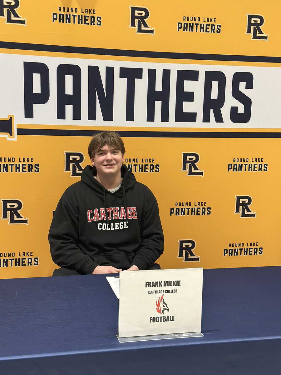RLHSFB's tweet photo. Signing Day! Congrats to @Frank_Milkie_55 &amp; his commitment to play football at Carthage College! We look forward to seeing Frank take on this new adventure!
#rlpantherfootballfamily #signingday #collegebound #lineman https://t.co/MKwYQX5Vm6