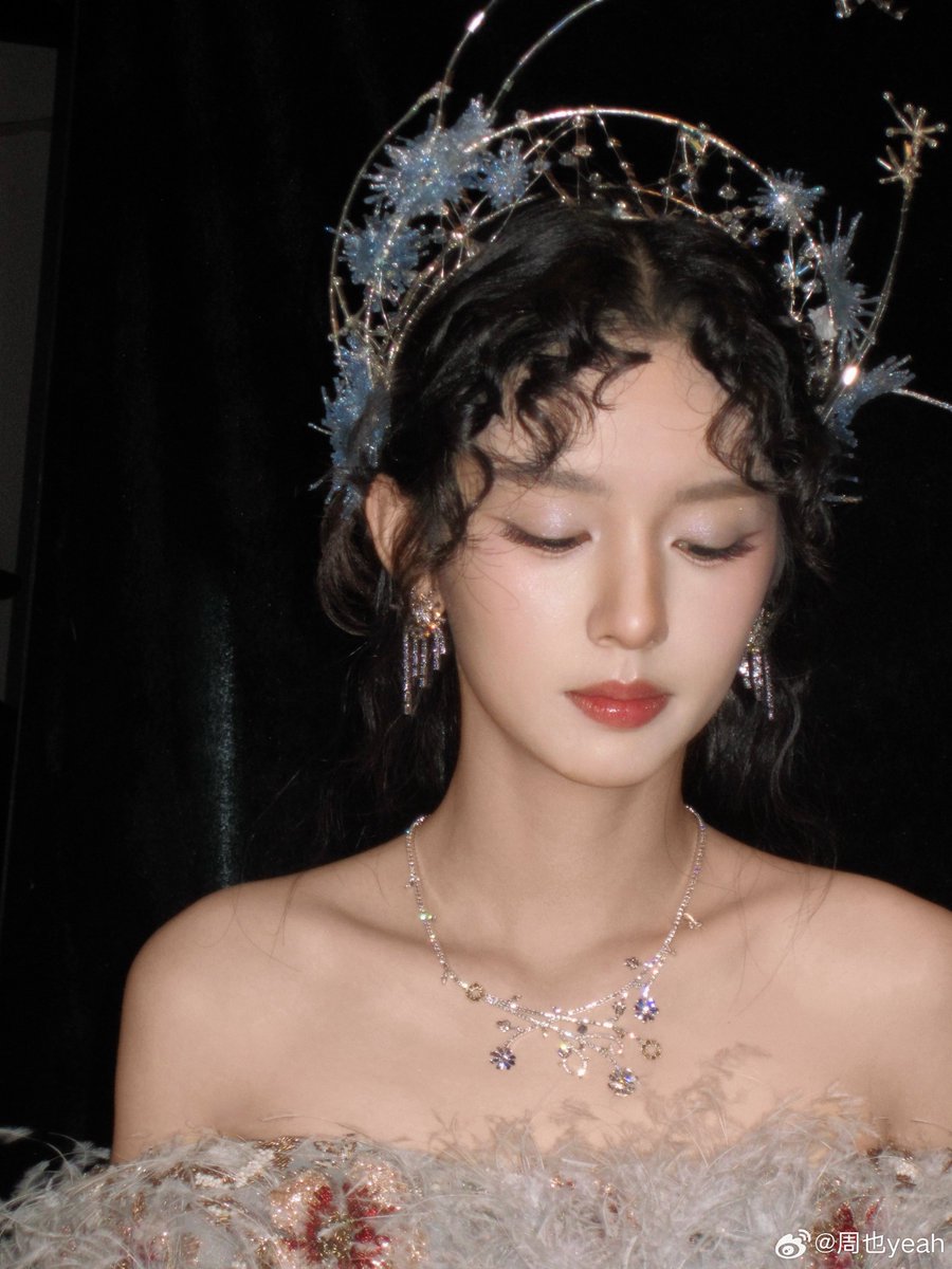 Simply Zhou Ye 周也 tweet media