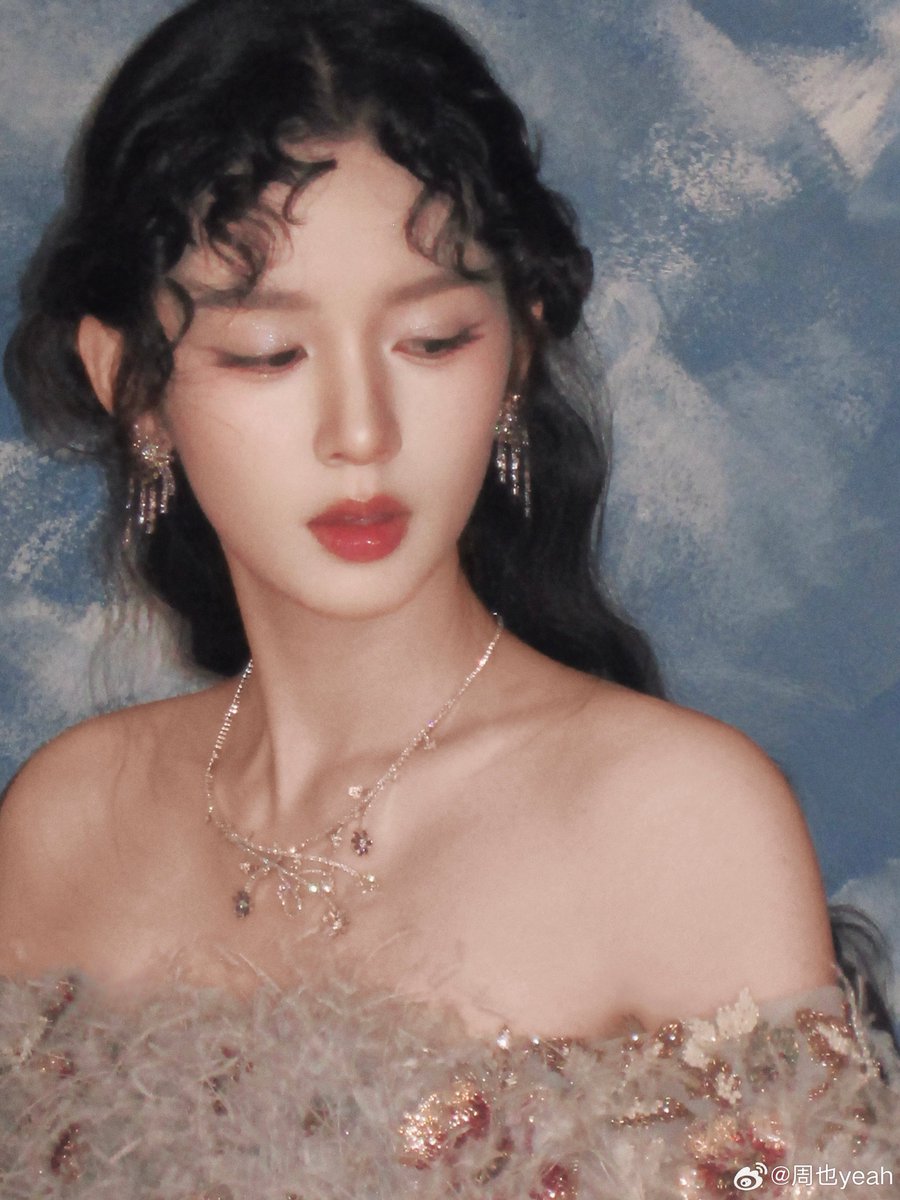 Simply Zhou Ye 周也 tweet media