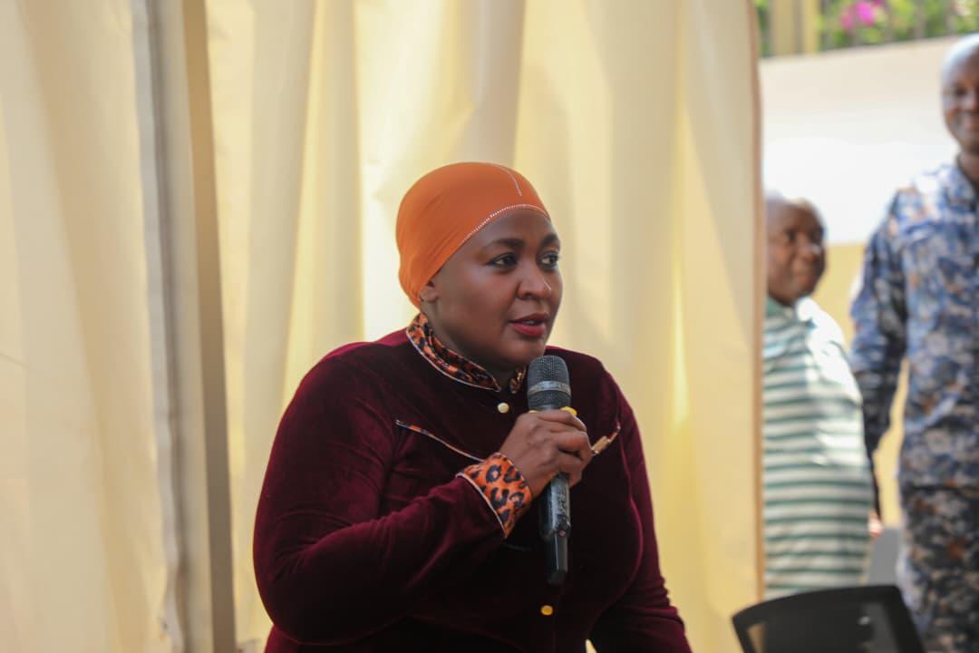 OnyangoEmmason's tweet photo. 2026-2031, A projection of inclusive economic empowerment by the NRM government as the ONC head Hajjati Hadijja Namyalo gathers momentum, engages with a section of Ghetto youths with the commitment to ameliorate them from poverty courtesy of YKMUSEVENI. #ONCupdates https://t.co/duF83IvJ3r