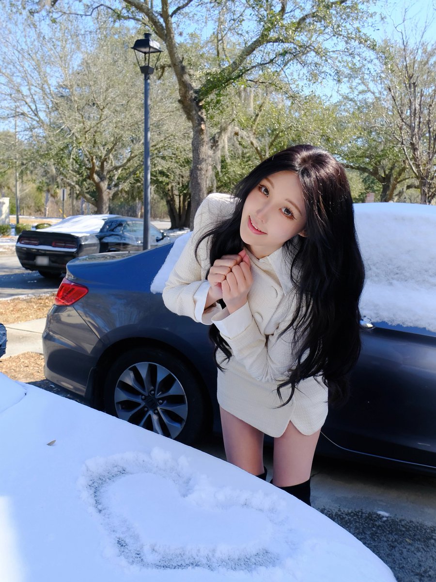 我给你们画了个爱心♡=•ㅅ＜=)