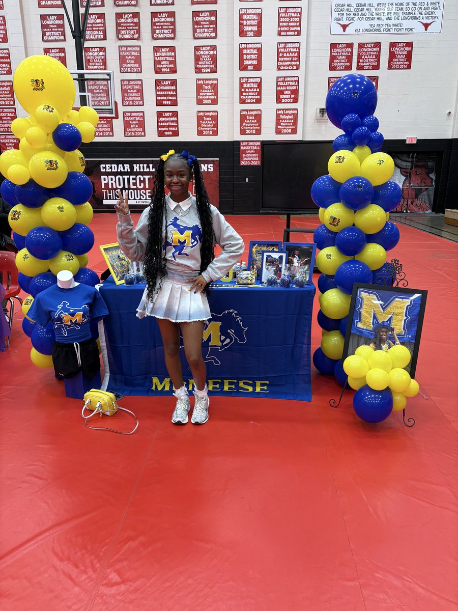 LadyHornTrackXC's tweet photo. Congrats to our senior captain @AriyahT2007 for signing to compete at @McNeeseTF_XC ‼️
WE ARE PROUD OF YOU‼️🤘🏾🔥
#THHL #GeauxPokes #McneeseTrack #CedarHillTrack https://t.co/aWl37KIpTV