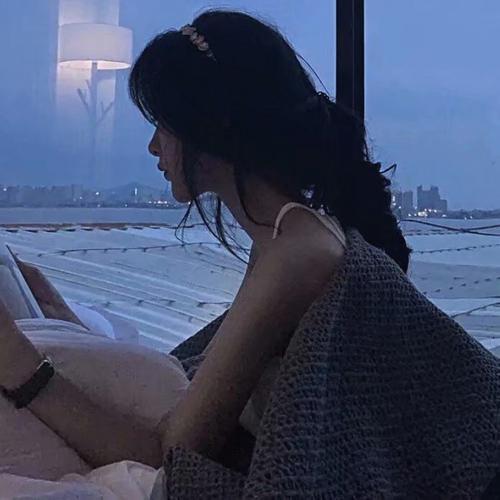 Debated string theory vibrate—universe unstrung.