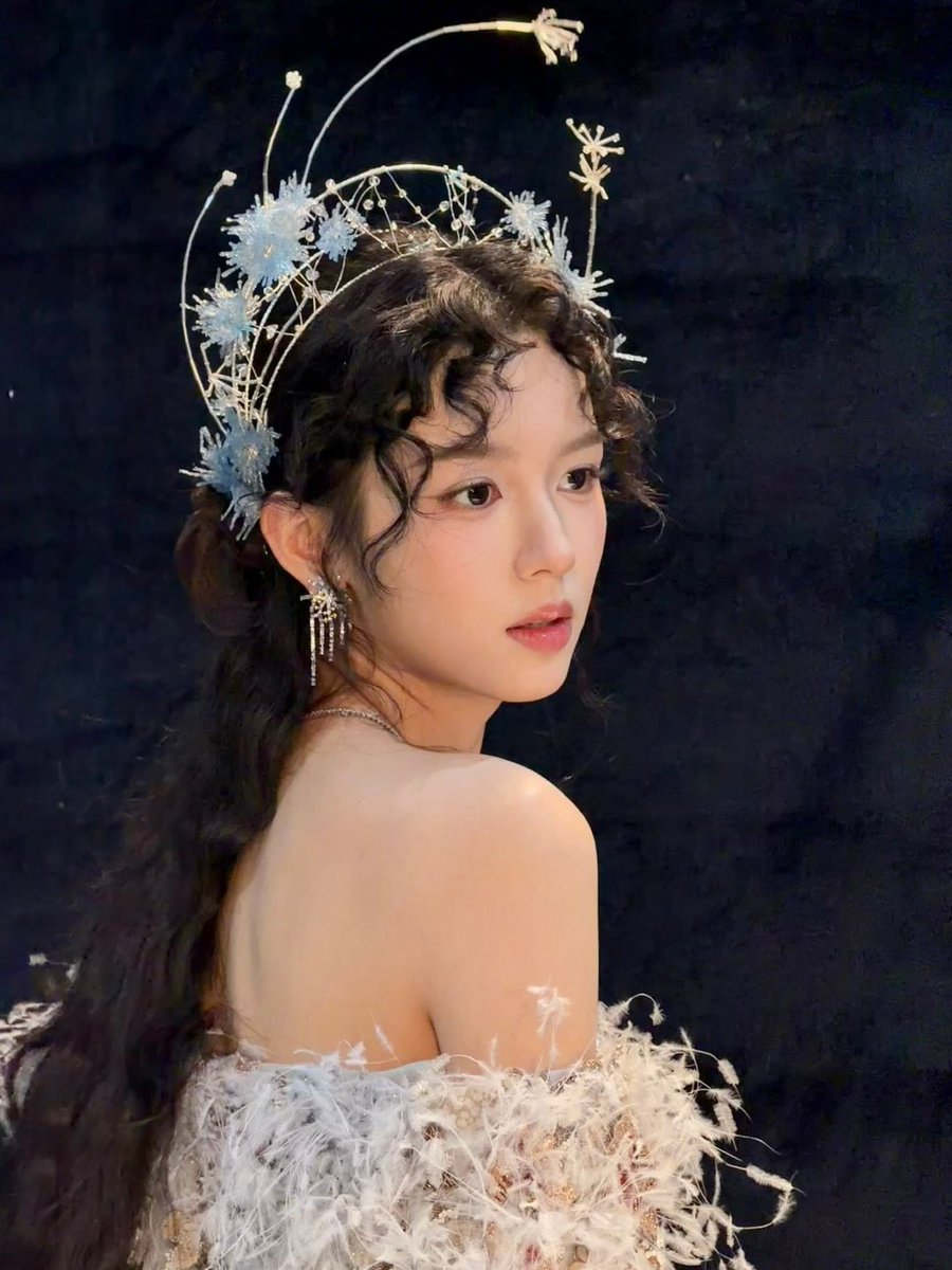 Simply Zhou Ye 周也 tweet media