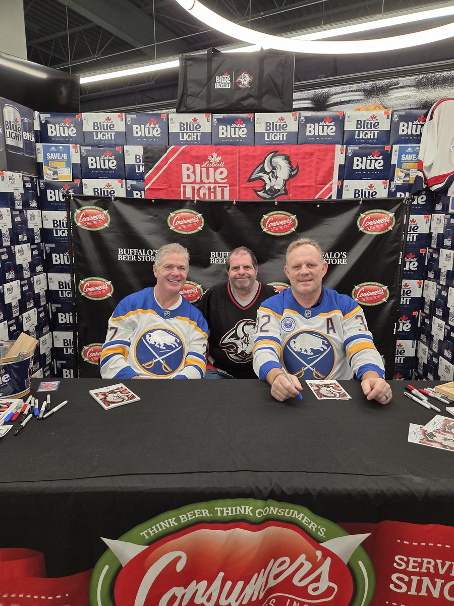 ScottimusPrime1's tweet photo. Nice after-work jaunt to Buffalo for @BuffaloSabres #MikeRamsey at @dacardworld @DACWBuffalo followed by @maydayhockey AND #RobRay at @ConsumersBeer! πβοΈπ
Just 2 left to complete the calendar...D&A need to (1) bring @hasek_dominik back ASAP and (2) locate & book #DixonWard! π https://t.co/qr3auLLTQw